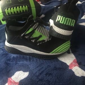 Boys puma sneakers